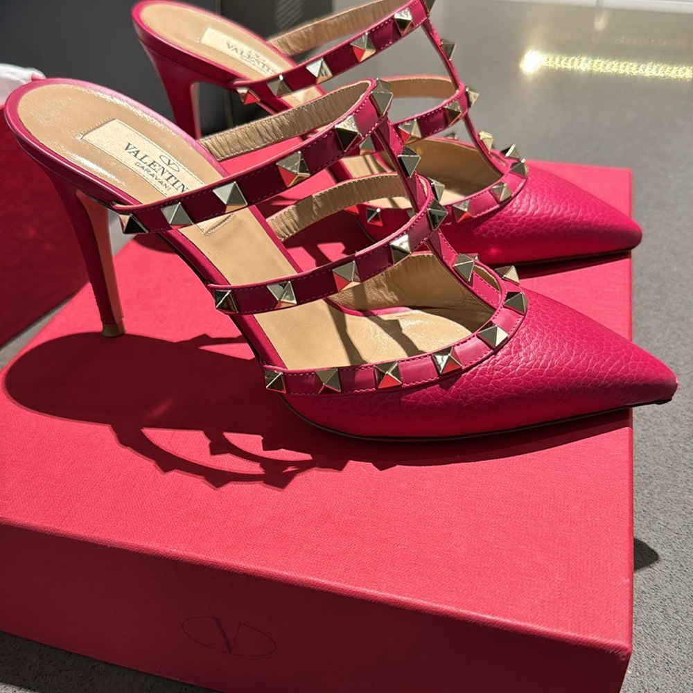 Valentino Leather Mule Pumps -  Pink